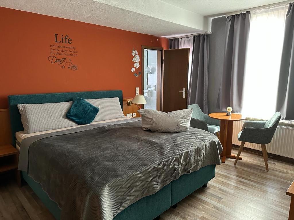 Hotel Oberledinger Hof Leer Bagian luar foto
